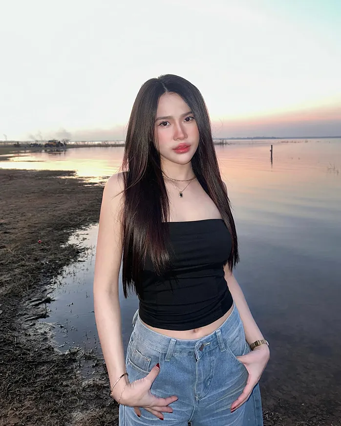 praewvas เน็ตไอดอล