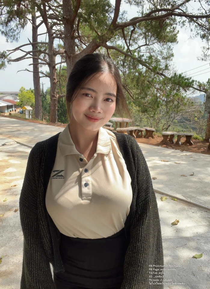 Phonrkamol Peechayan ครูจิ๊บ